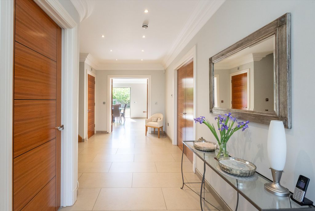 Additional image 10 of 5 bed detached house for saleHeath Ridge Green, Cobham, Surrey KT11