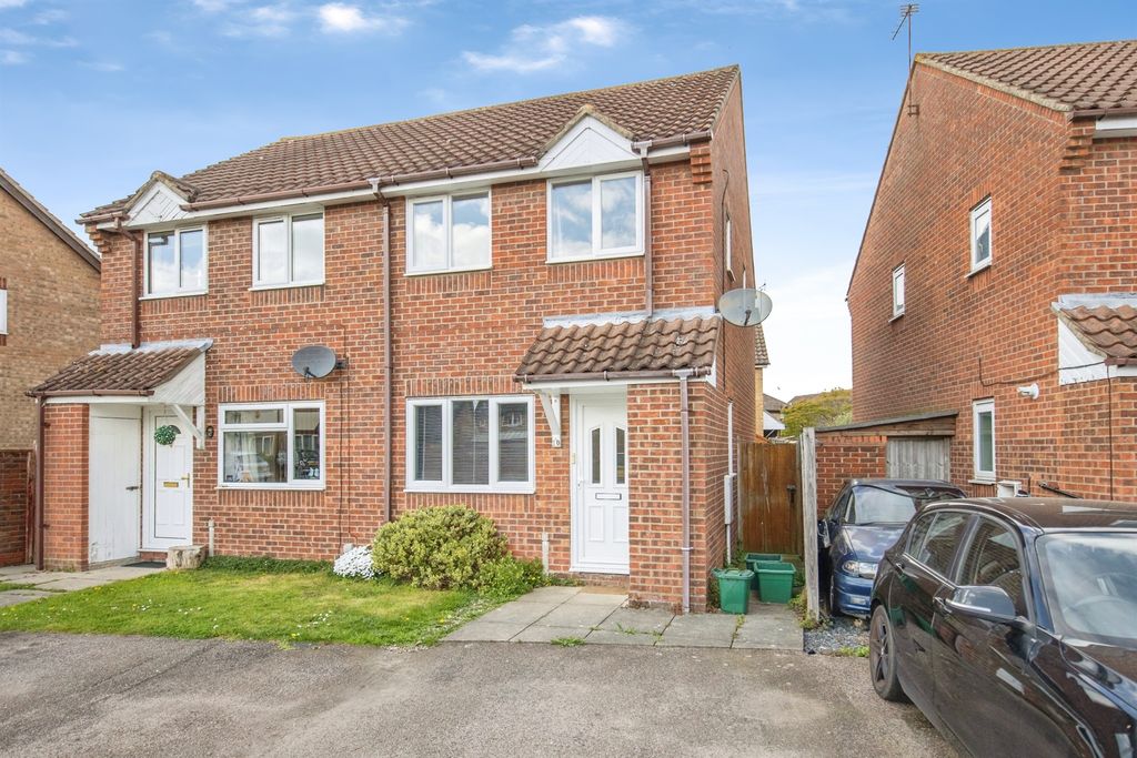 2 bed semi-detached house for saleLangdale Drive, Highwoods, Colchester CO4