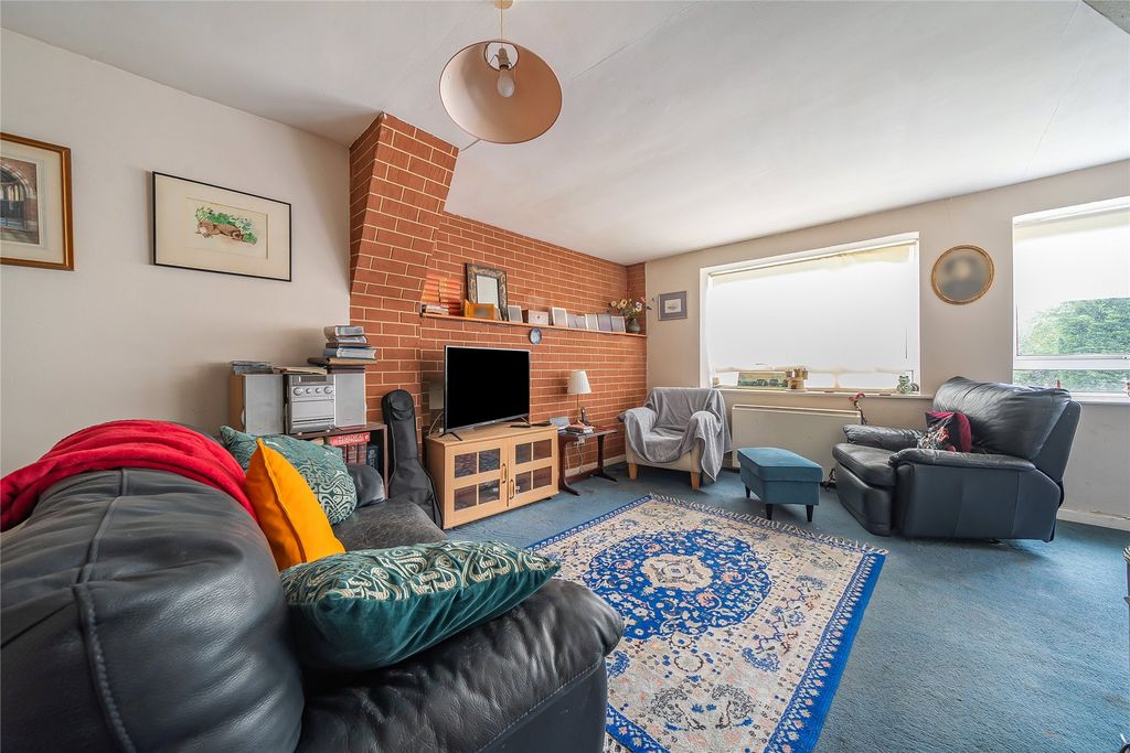 3 bed flat for saleNewton St. Cyres, Exeter, Devon EX5 photo 3
