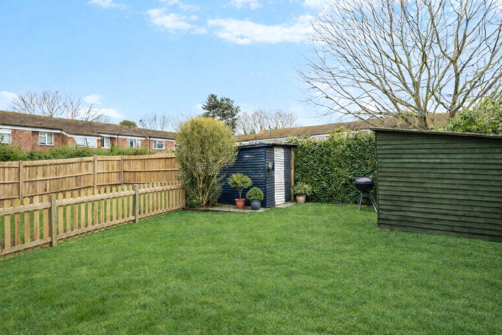 Additional image 2 of 2 bed flat for saleQueens Court Ride, Cobham, Surrey KT11