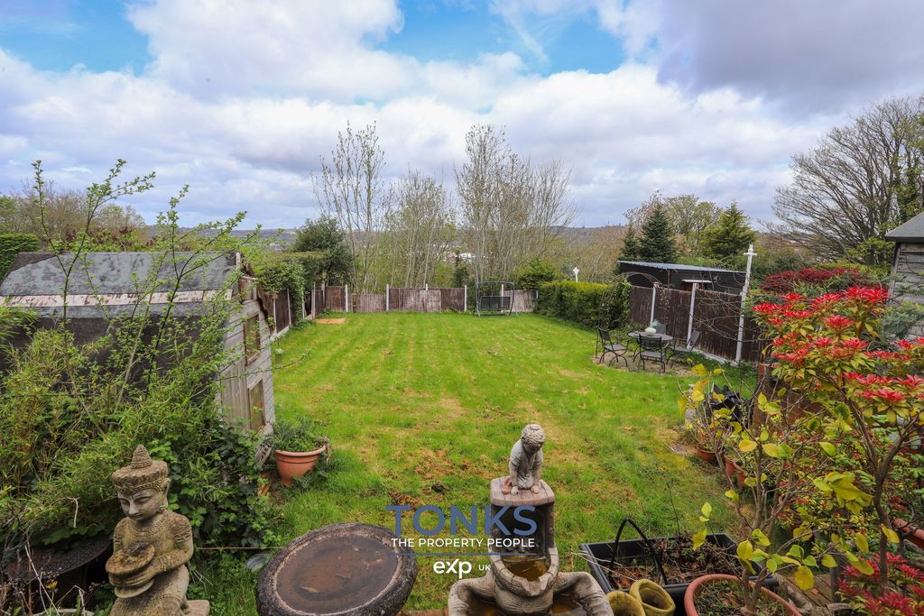 Additional image 2 of 4 bed detached house for saleHigh Haden Crescent, Cradley Heath B64