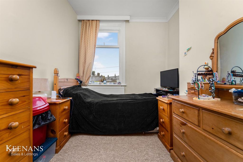 Additional image 9 of 4 bed semi-detached house for saleYork Street, Colne BB8
