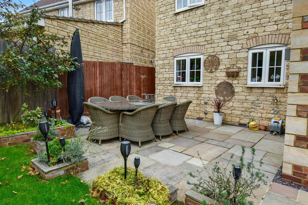 Additional image 23 of 6 bed detached house for saleNN17, Bramblewood Road, Weldon
