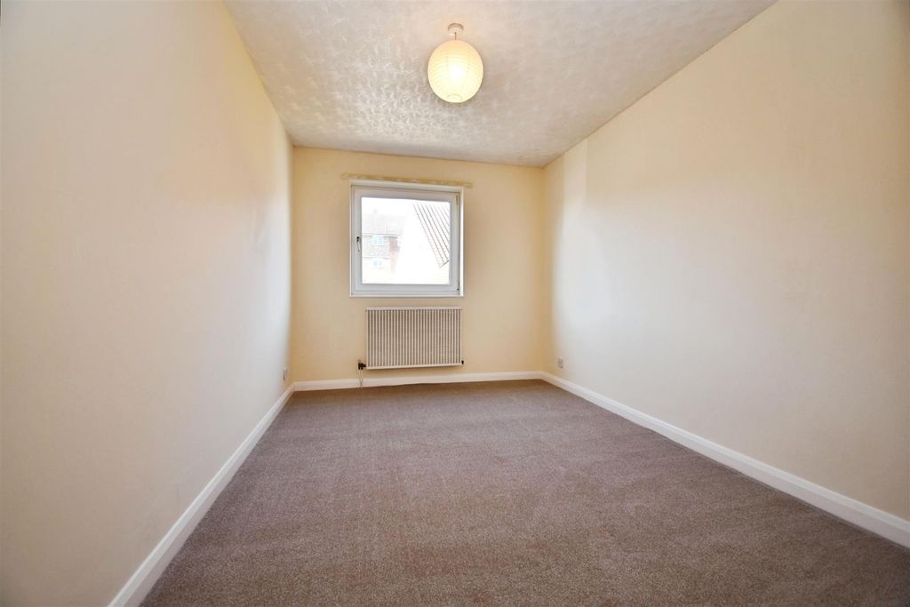 Additional image 7 of 2 bed flat for saleElm Tree Court, Cottingham HU16