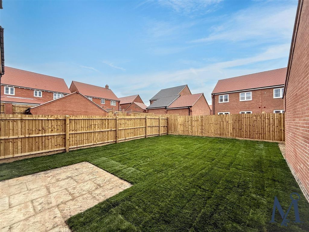 Additional image 20 of 4 bed detached house for saleDrovers Close, Hugglescote, Coalville LE67