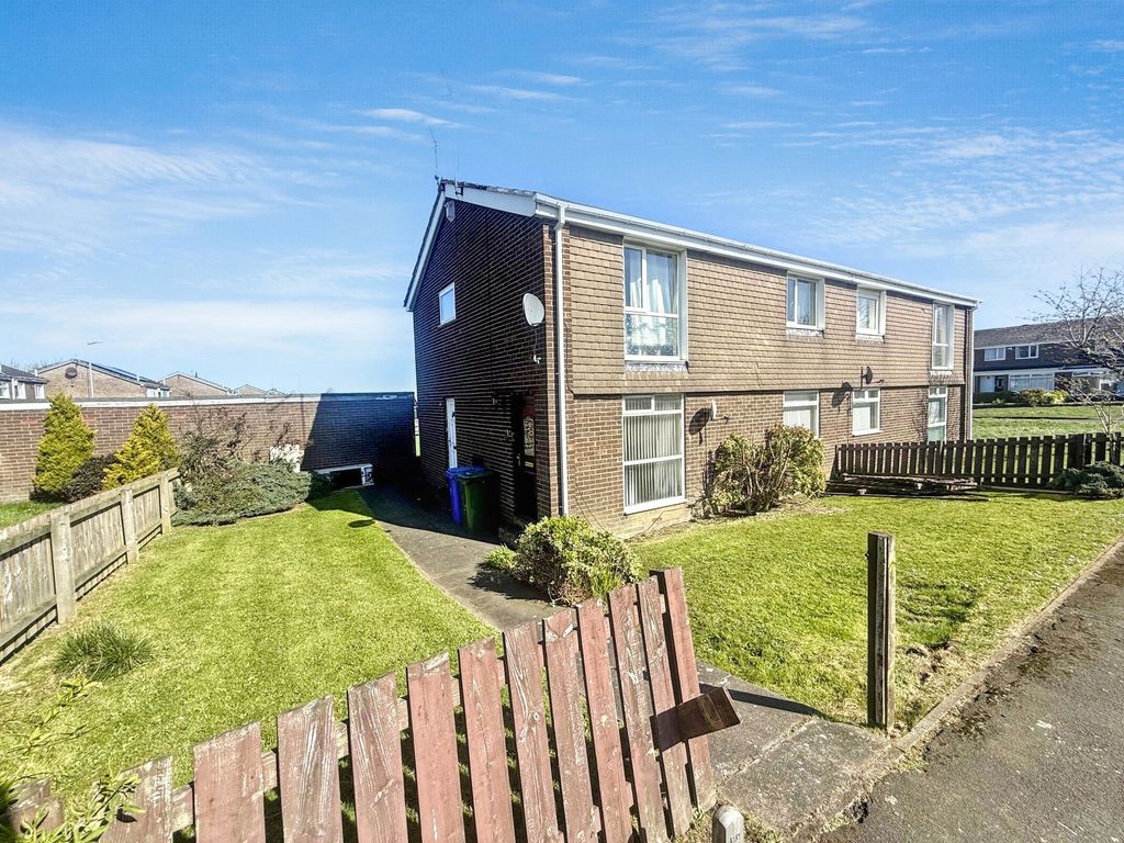 2 bed flat for saleFalmouth Walk, Cramlington NE23