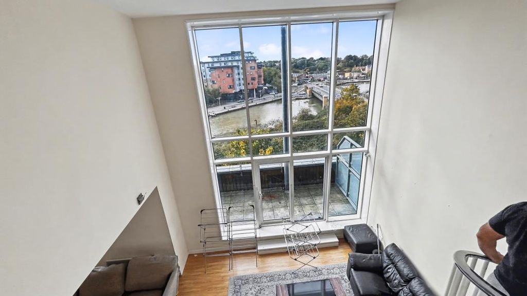 Additional image 5 of 3 bed flat for saleQuayside Drive, Colchester CO2