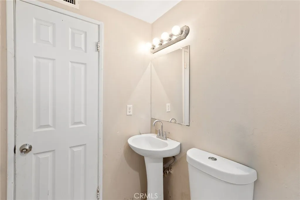 Additional image 37 of 3303 La Rue Street, Jurupa Valley, CA 92509