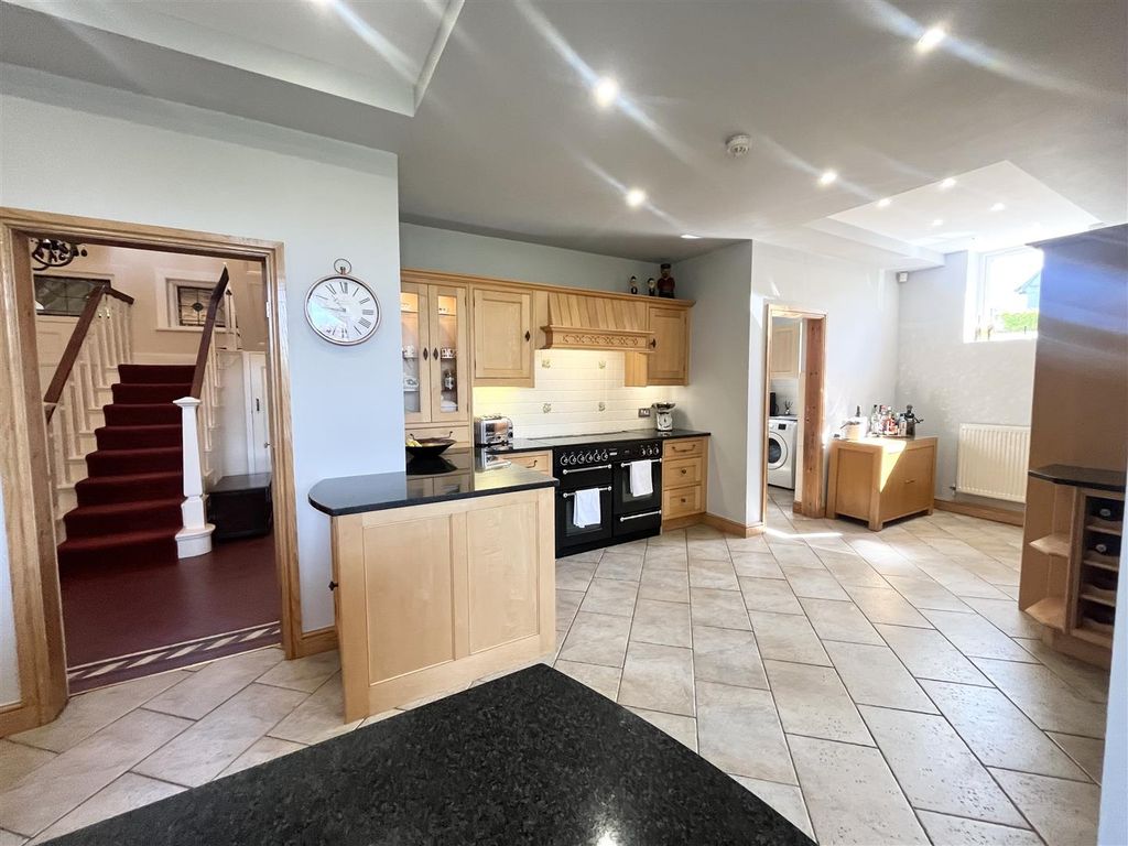 Additional image 35 of 5 bed detached house for salePark Lane, Congleton CW12