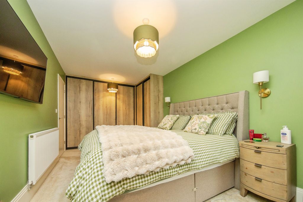 Additional image 9 of 2 bed flat for saleBergholt Road, Colchester CO4