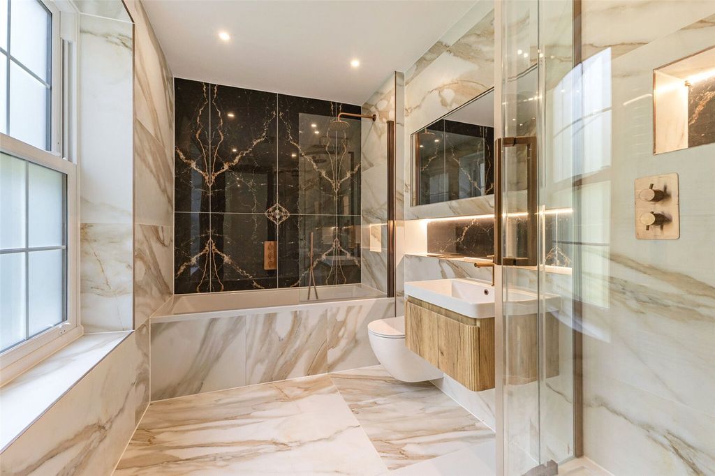 Additional image 5 of 3 bed flat for saleGreen Lane, Cobham, Surrey KT11