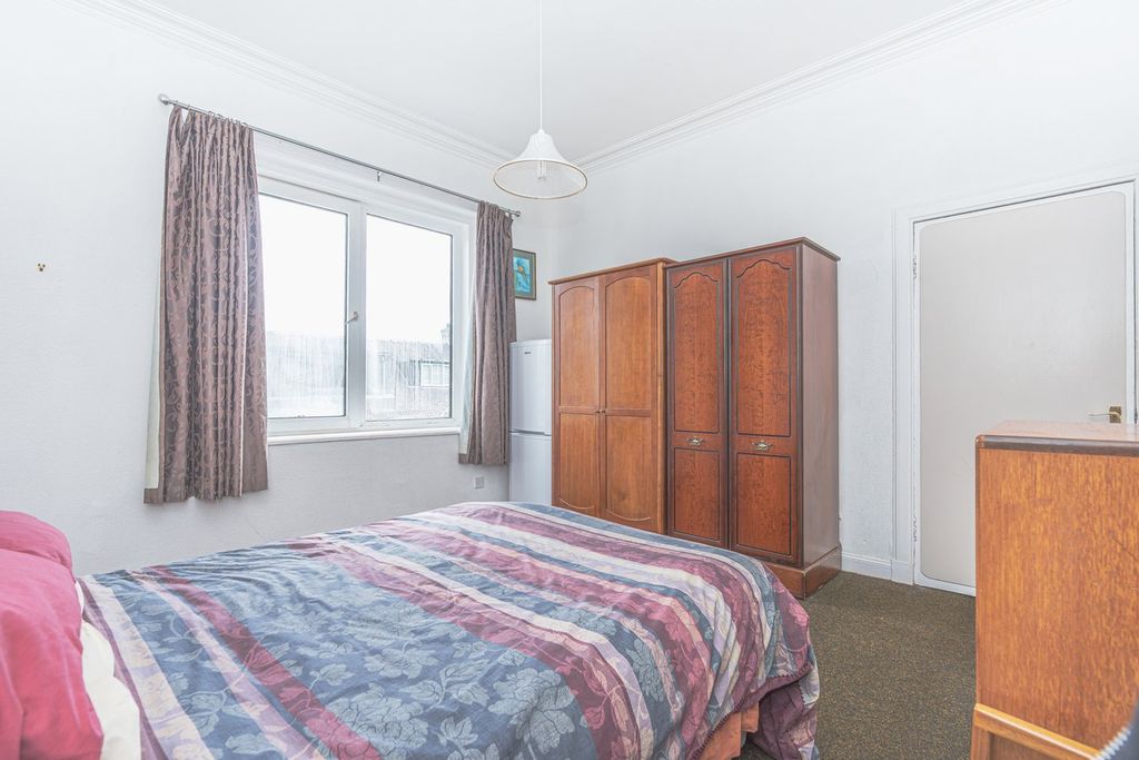 Additional image 9 of 2 bed flat for saleDundas Street, Lochgelly KY5
