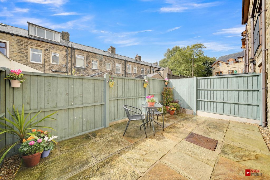 Additional image 25 of 4 bed terraced house for saleStandroyd Road, Colne BB8