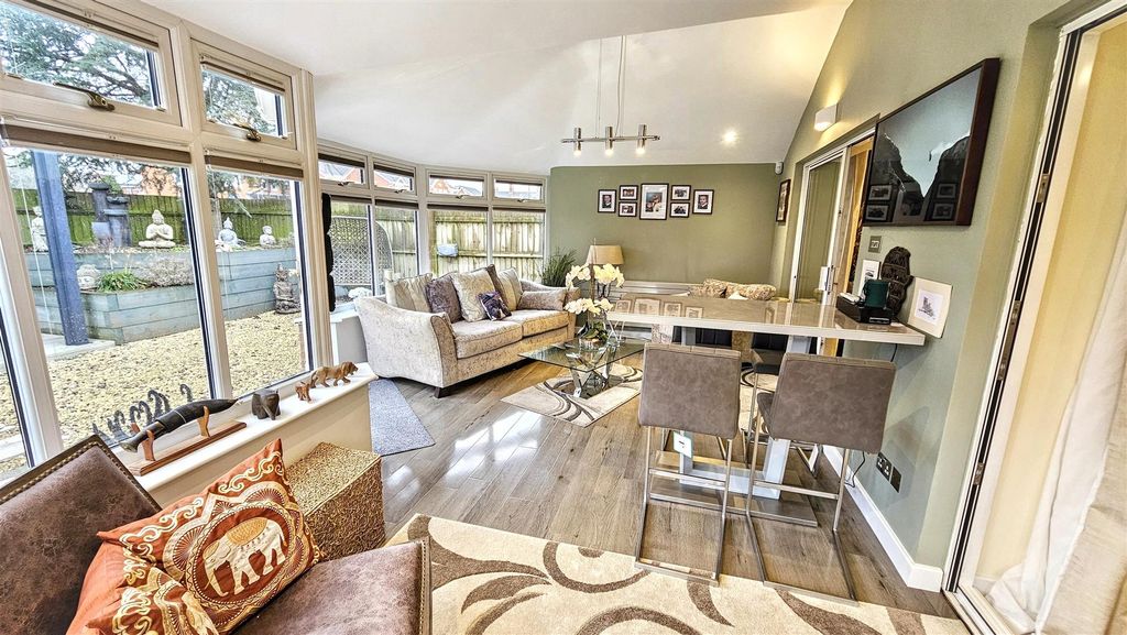 Additional image 4 of 4 bed detached house for saleJacks Walk, Hugglescote, Coalville LE67