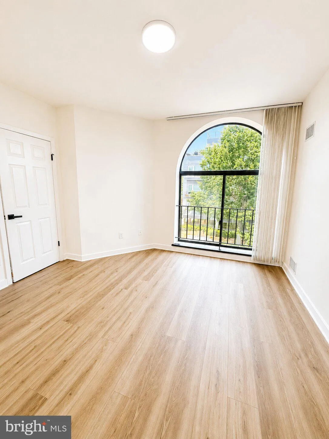 Additional image 31 of 406 15th Street SE Unit B, Washington, DC 20003