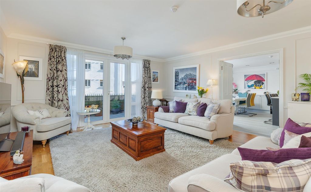 Additional image 9 of 3 bed flat for saleCowes, Isle Of Wight PO31