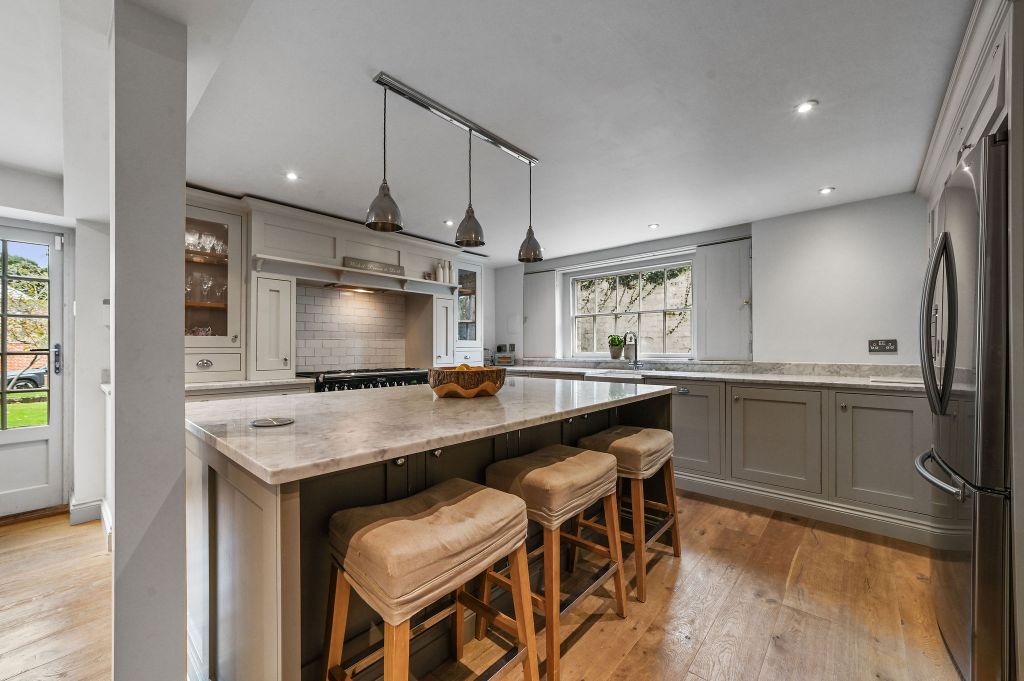 Additional image 9 of 5 bed detached house for saleLexden Road, Colchester CO3