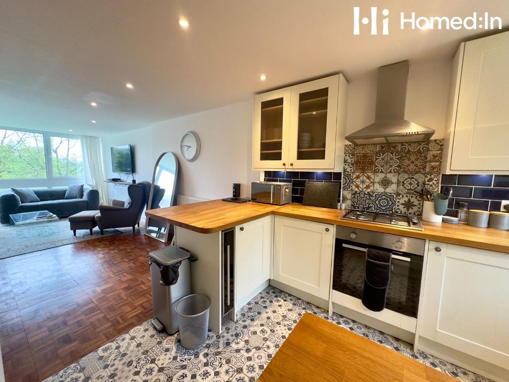 Additional image 10 of 2 bed flat for saleHailey Place, Cranleigh GU6