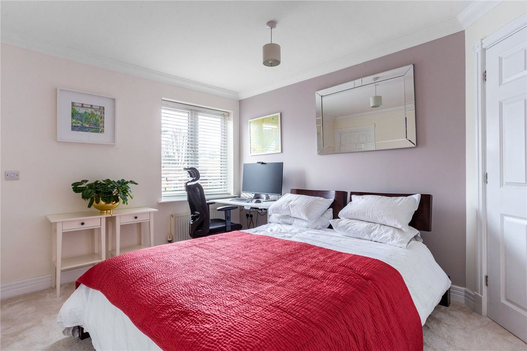Additional image 7 of 3 bed flat for saleFieldgate Court, 42 Portsmouth Road, Cobham, Surrey KT11