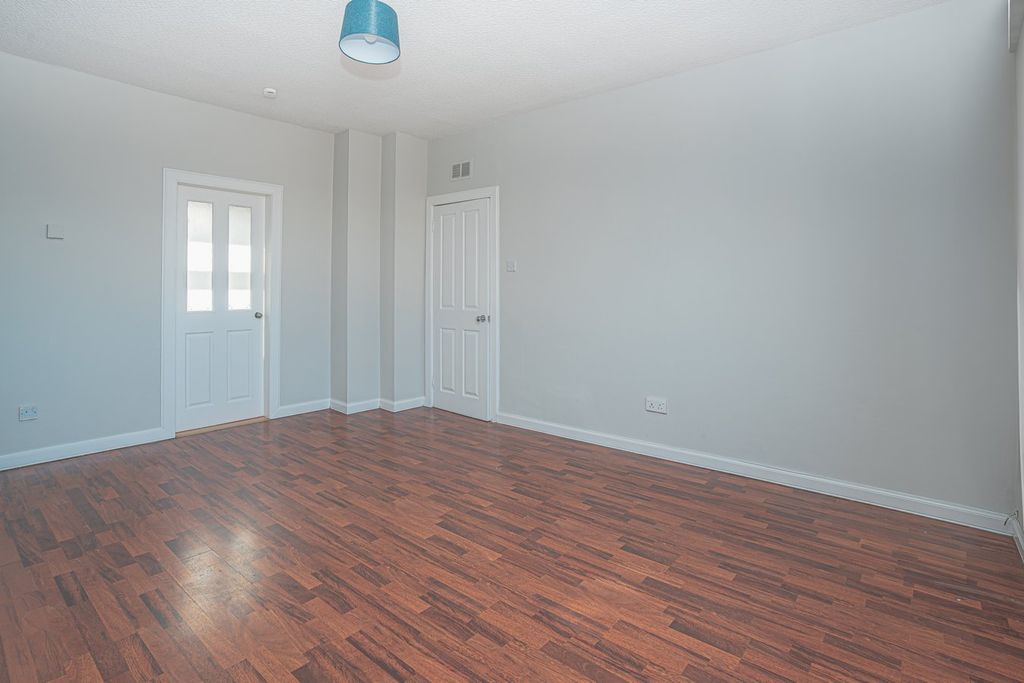 Additional image 6 of 2 bed flat for saleSmall Street, Lochgelly KY5