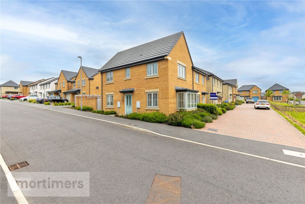 3 bed semi-detached house for saleScarloom Road, Clitheroe, Lancashire BB7