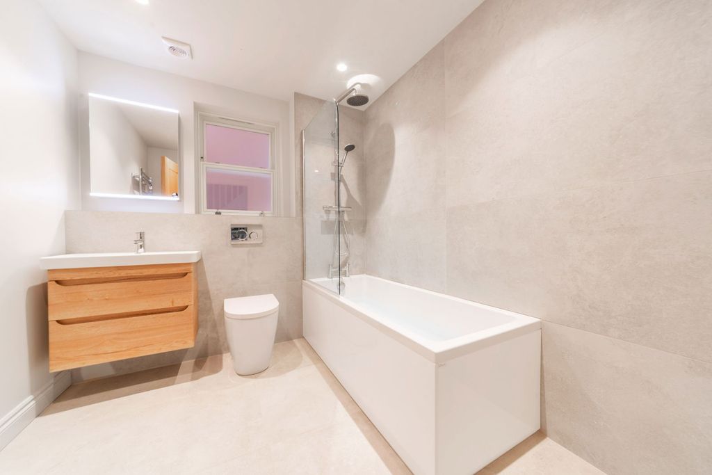 Additional image 7 of 4 bed detached house for saleRowan House, Waterloo Road, Cranbrook TN17