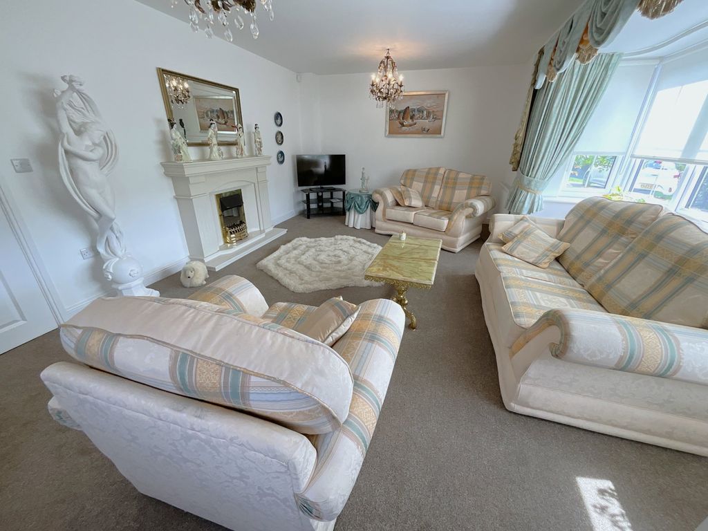Additional image 5 of 4 bed detached house for saleHaden Cross Drive, Cradley Heath B64