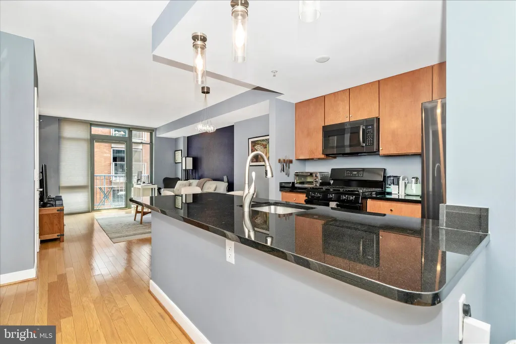 Additional image 8 of 1117 10th Street NW Unit 1009, Washington, DC 20001