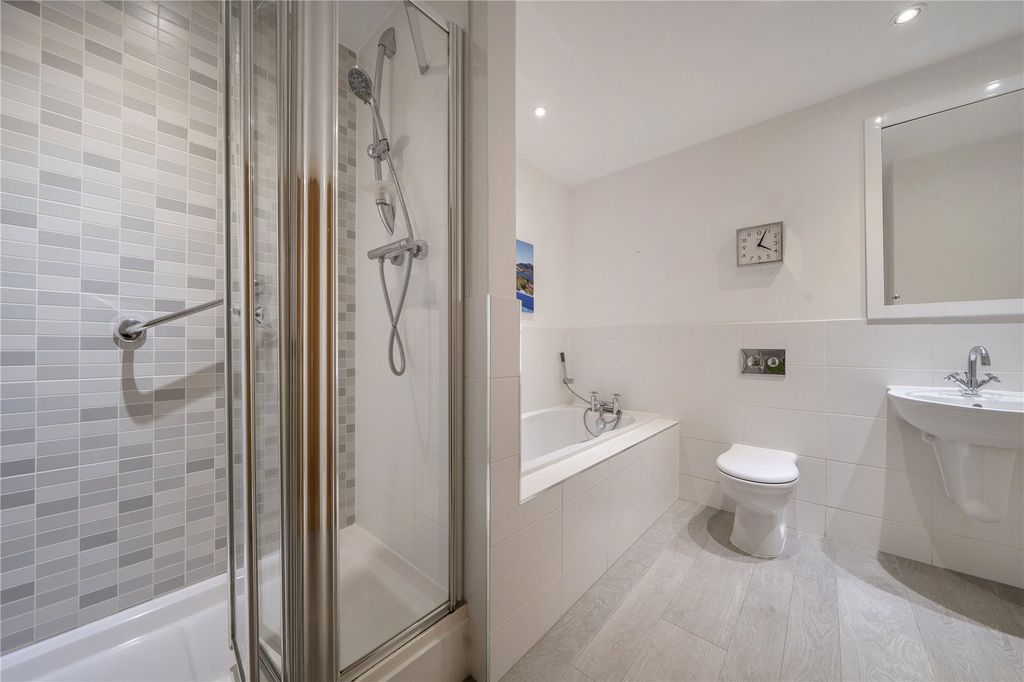 Additional image 11 of 3 bed flat for saleBetween Streets, Cobham, Surrey KT11