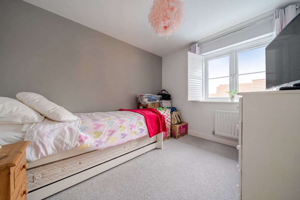 Additional image 16 of 4 bed detached house for saleLonghurst Avenue, Cranleigh GU6