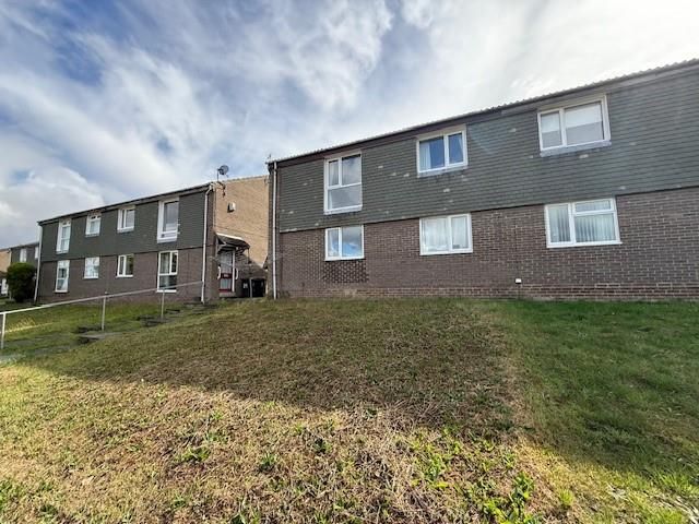 2 bed flat for saleCranbrook Drive, Prudhoe NE42