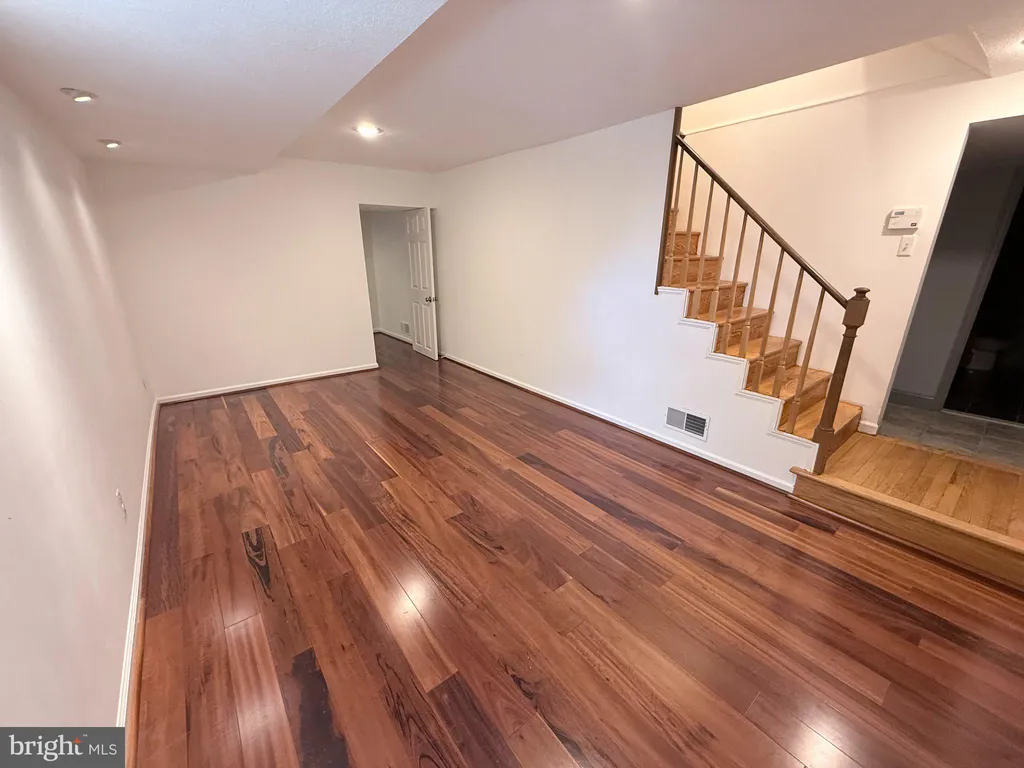 5021 Cathedral Avenue NW, Washington, DC 20016 photo 5