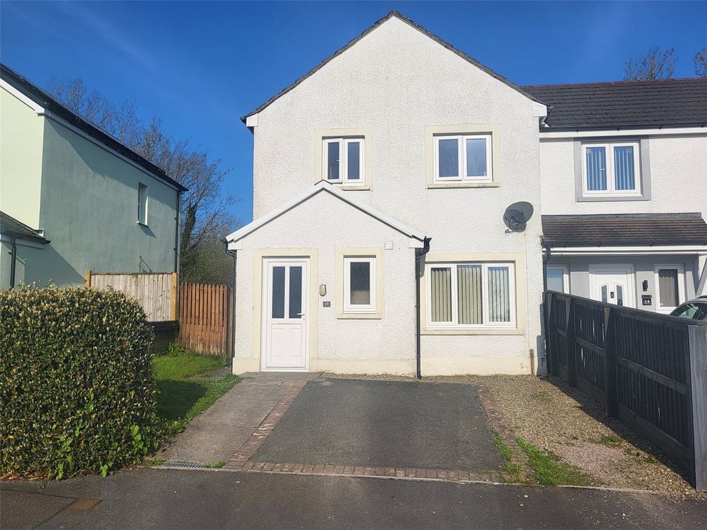 2 bed semi-detached house for saleBrooklyns Close, Clarbeston Road, Pembrokeshire SA63