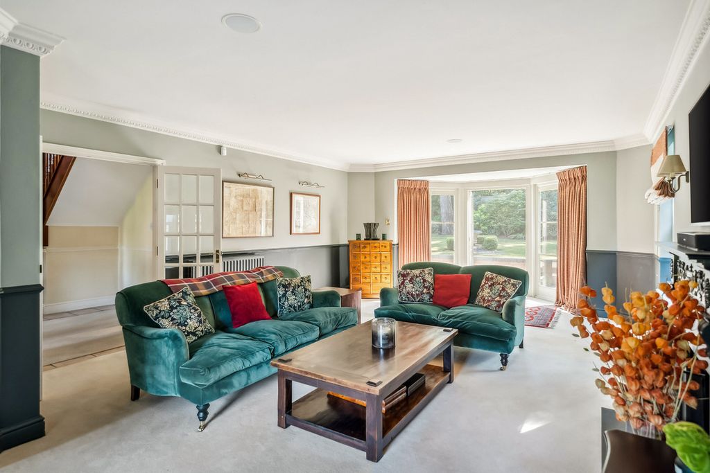 Additional image 8 of 5 bed detached house for saleSandringham Park, Surrey KT11