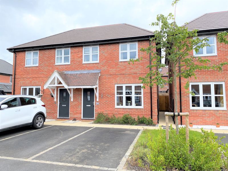 3 bed semi-detached house for saleFrearson Road, Hugglescote LE67