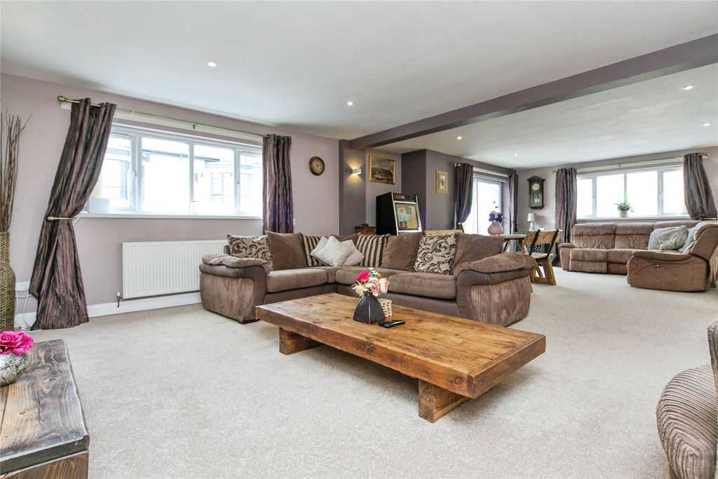 Additional image 10 of 5 bed detached house for salePenrhos Road, Colwyn Bay, Conwy LL28