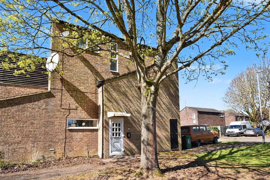 Additional image 11 of 3 bed maisonette for saleNN18, Dresden Close, Corby