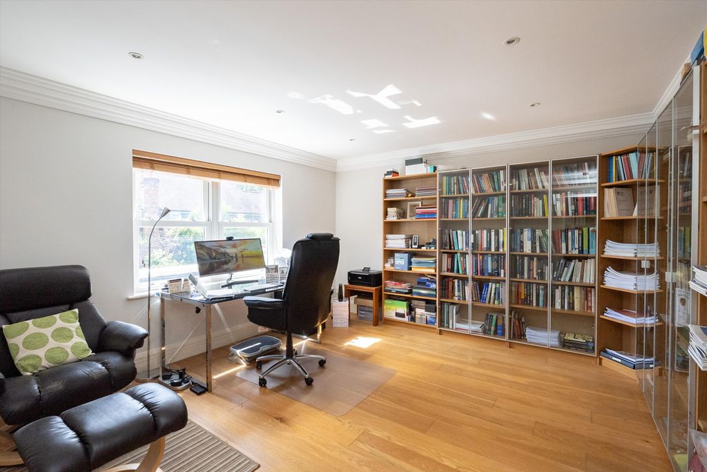 Additional image 8 of 5 bed detached house for saleHeath Ridge Green, Cobham, Surrey KT11
