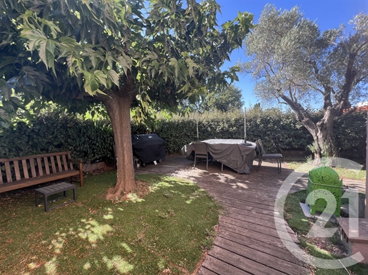 Additional image 2 of Cogolin (Var)