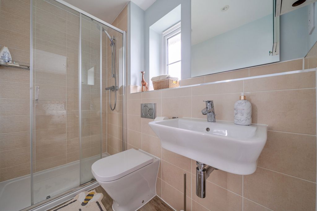 Additional image 17 of 4 bed detached house for saleLonghurst Avenue, Cranleigh GU6