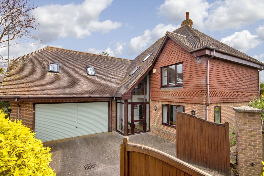 4 bed detached house for saleCarriers Road, Cranbrook, Kent TN17
