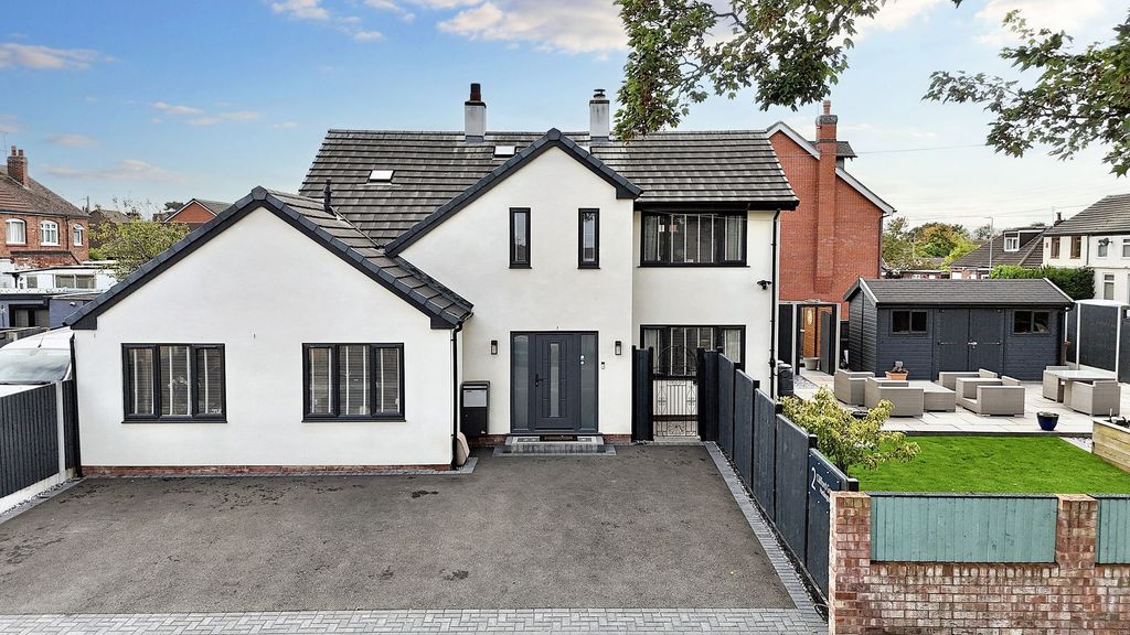 4 bed detached house for saleClifford Grove, Haslington CW1
