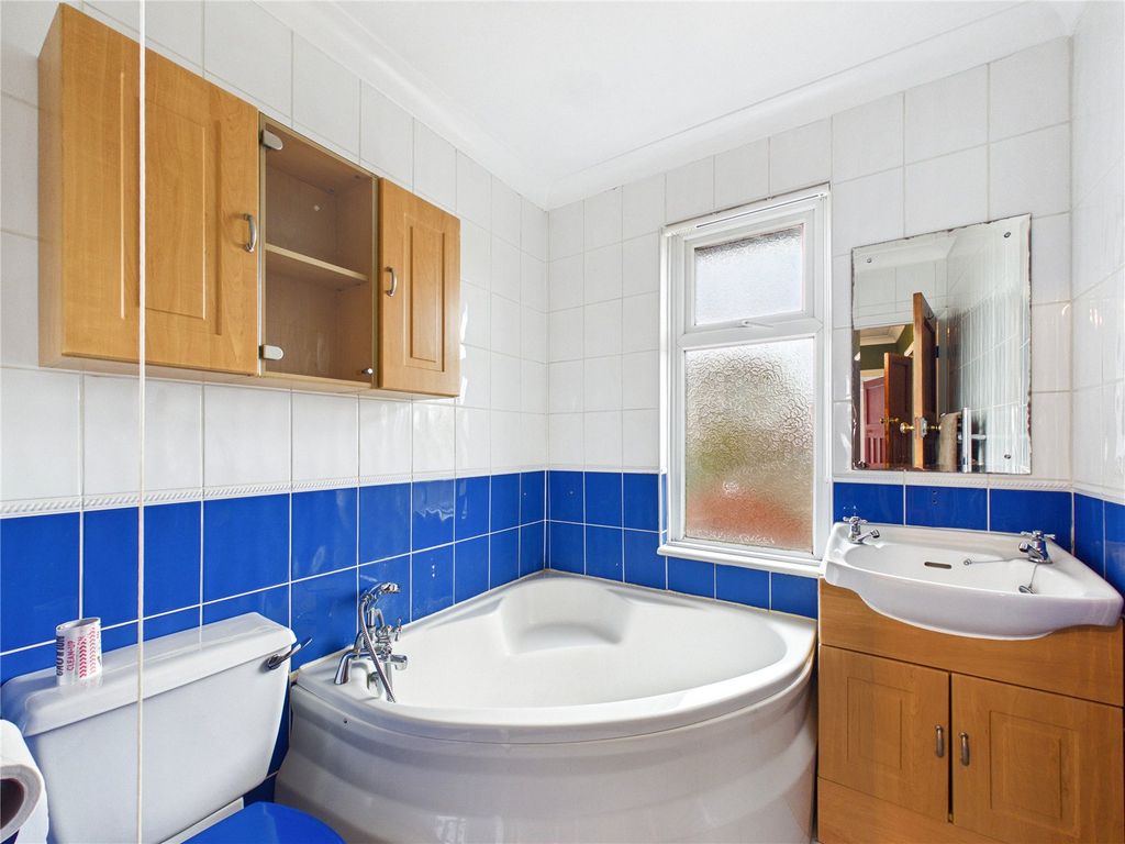 Additional image 7 of 3 bed semi-detached house for saleIpswich Road, Colchester CO4