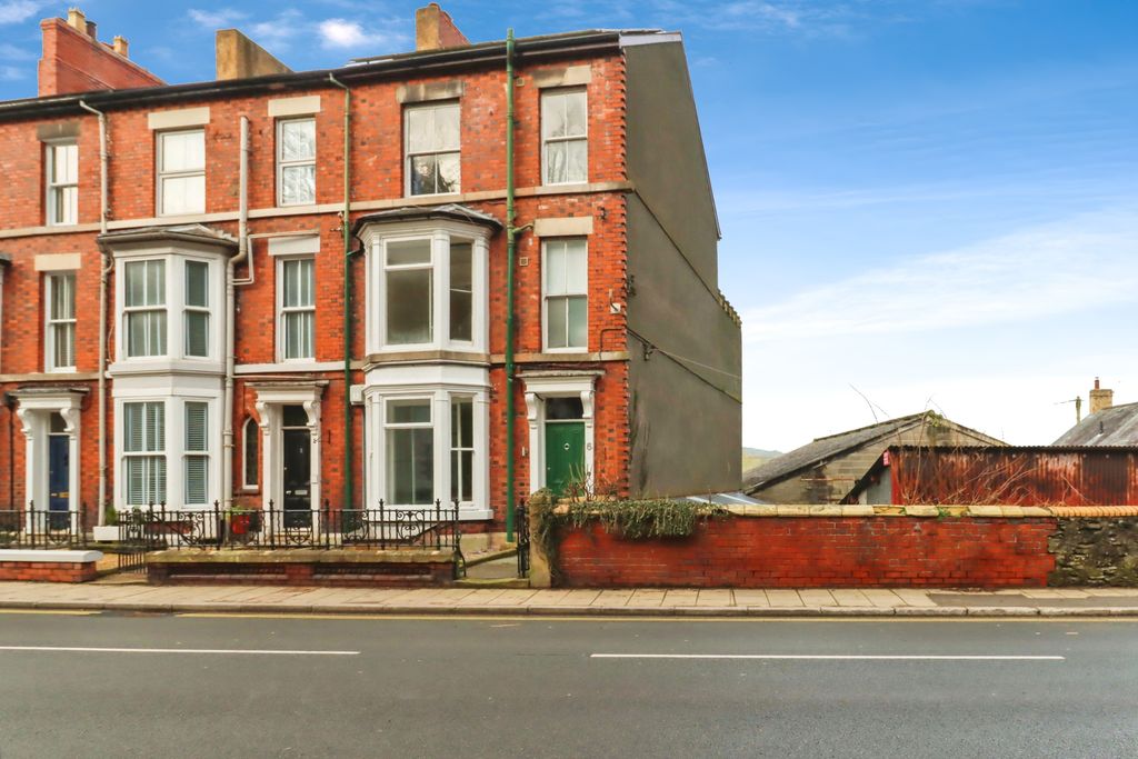 5 bed end terrace house for saleWestbourne Terrace, Corwen LL21