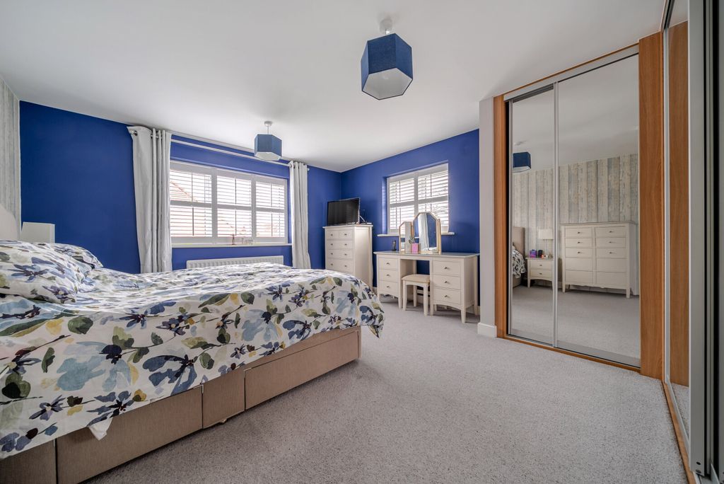 Additional image 7 of 4 bed detached house for saleLonghurst Avenue, Cranleigh GU6