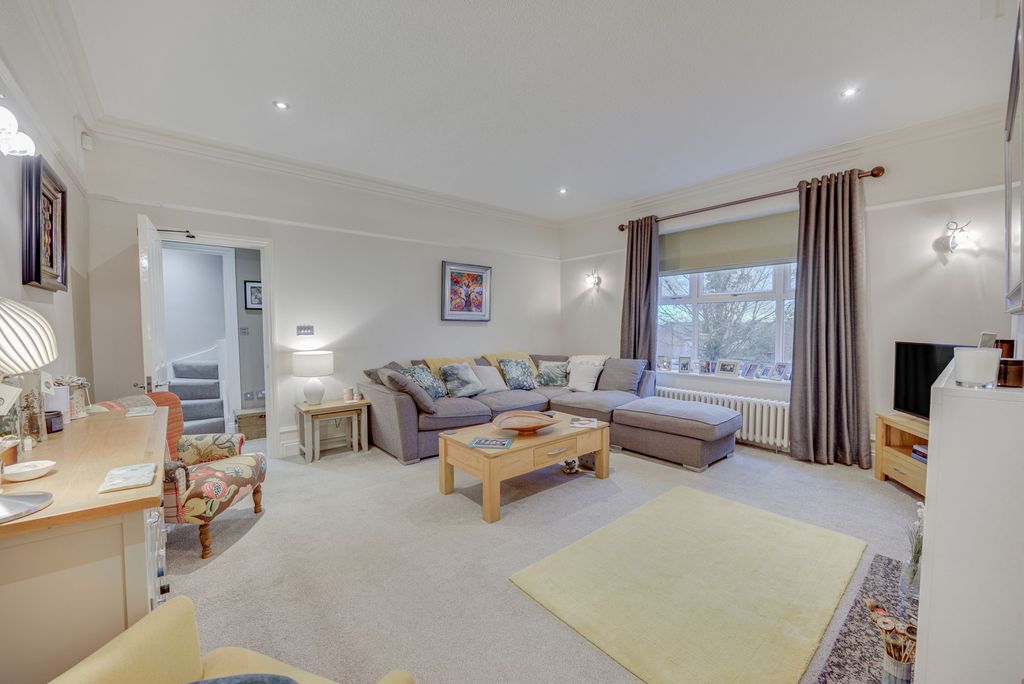 Additional image 6 of 2 bed flat for saleNewcastle Road, Congleton CW12