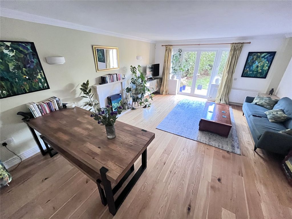 Additional image 4 of 3 bed flat for saleFieldgate Court, 42 Portsmouth Road, Cobham, Surrey KT11