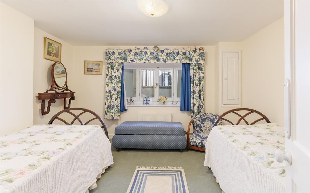 Additional image 20 of 3 bed semi-detached house for saleCowes, Isle Of Wight PO31