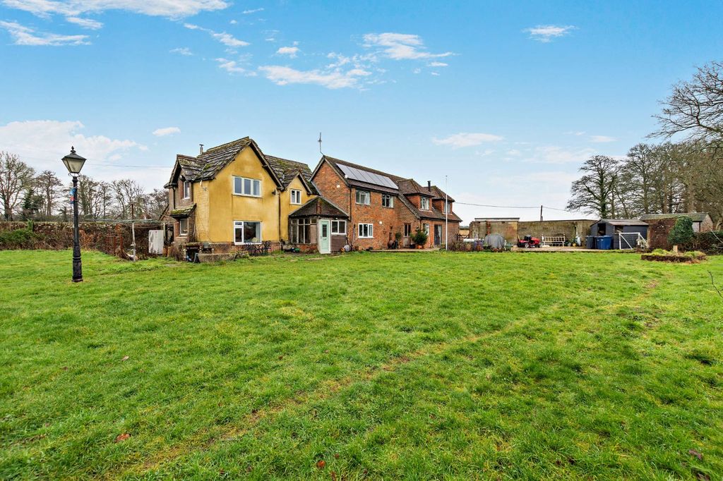 Additional image 12 of 4 bed detached house for saleHorsham Road, Cranleigh, Surrey GU6