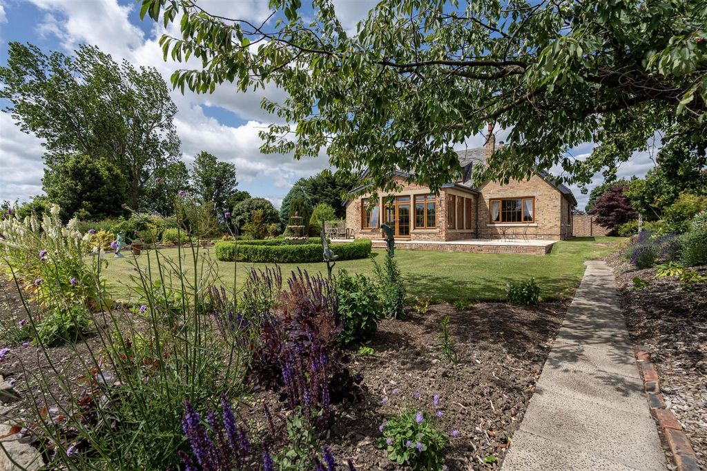 3 bed detached house for saleFarm Road, Hartford, Cramlington NE23